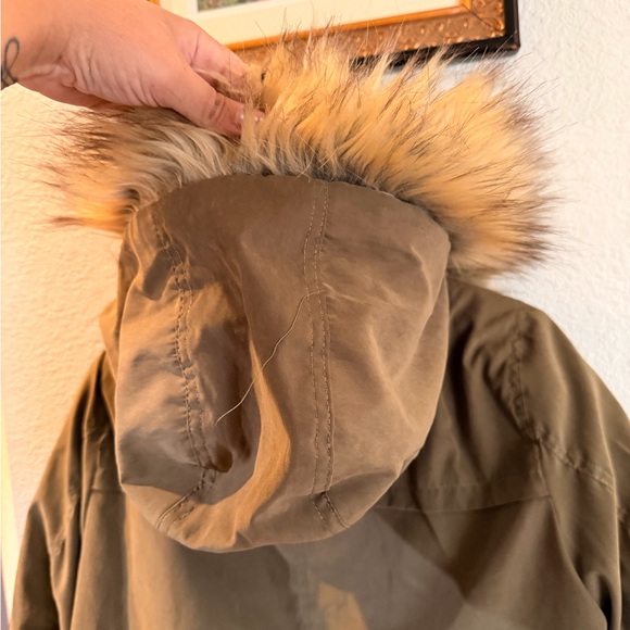 Olive Green Jacket with Faux Fur Lining - Picture 5 of 7